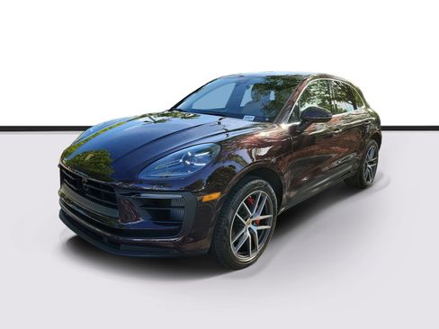 Used 2024 Porsche Macan S AWD/4WD image 2