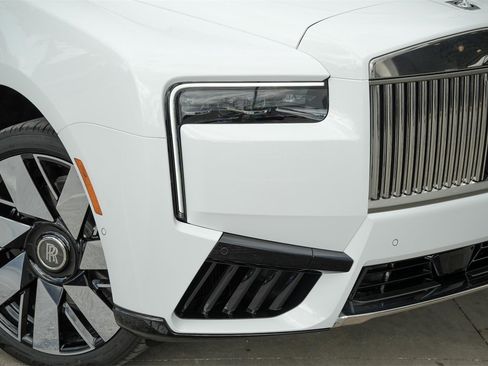 New 2026 Rolls-Royce Cullinan image 3