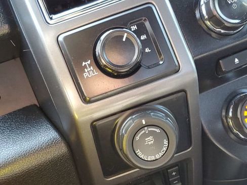 Used 2018 Ford F150 XLT w/ Equipment Group 302A Luxury AWD/4WD image 23