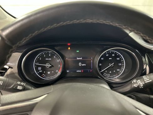 Used 2021 Buick Encore GX Preferred w/ Cold Weather Comfort Package FWD image 13