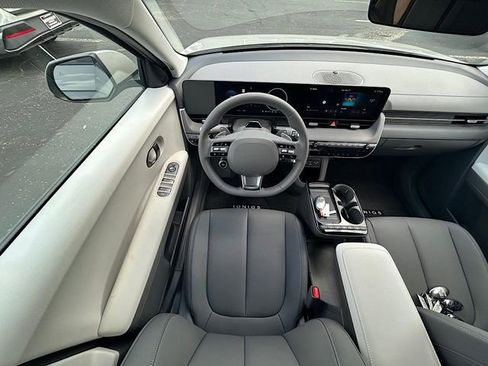 New 2025 Hyundai Ioniq 5 SEL image 26