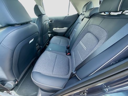 New 2026 Hyundai Venue SEL FWD image 17