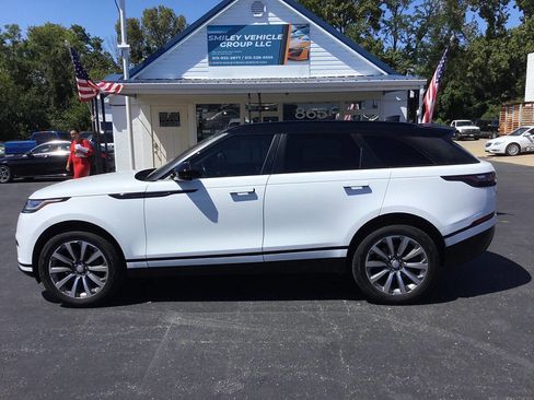 Used 2018 Land Rover Range Rover Velar S image 1