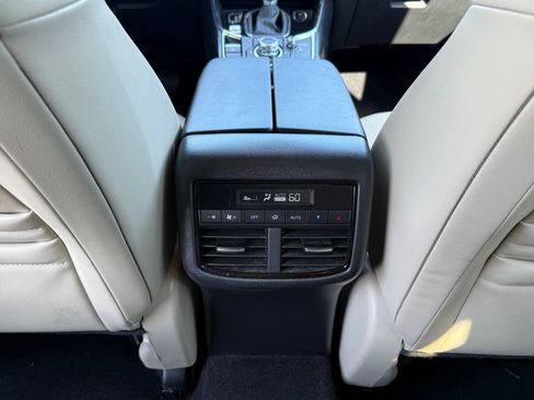 Used 2018 MAZDA CX-9 Touring w/ Touring Premium Package AWD/4WD image 23