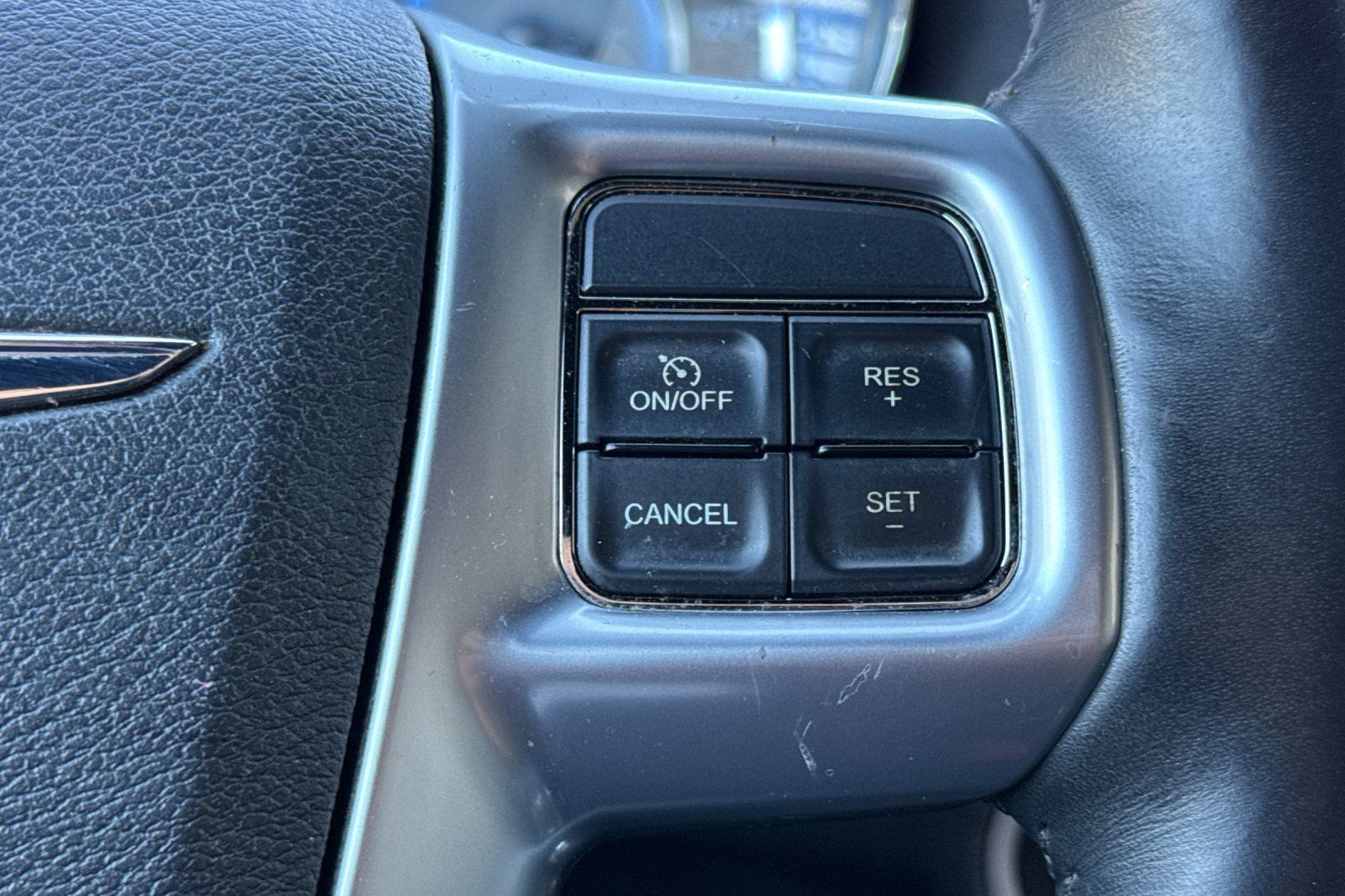 Used 2013 Chrysler 300 C RWD image 27