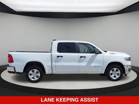 Used 2025 RAM 1500 Big Horn AWD/4WD image 8