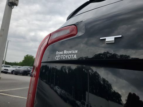 Used 2020 Kia Telluride S w/ S 8 Passenger Seating Package FWD image 8