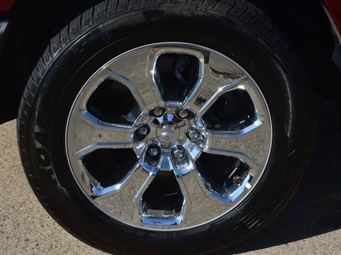 Used 2025 RAM 1500 Big Horn AWD/4WD image 11