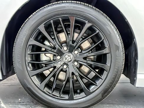 Used 2022 Toyota Camry SE w/ Carpet Mat Package (TMS) FWD image 24