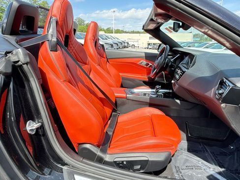 Used 2022 BMW Z4 sDrive30i w/ M Sport Package RWD image 26