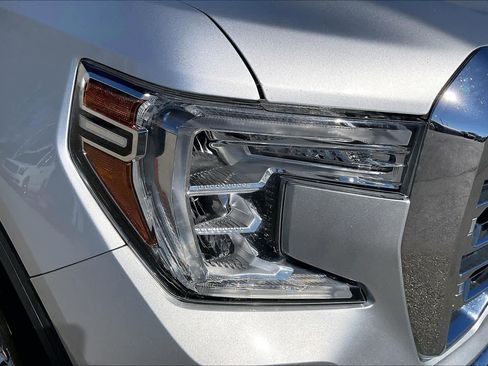 Used 2020 GMC Sierra 1500 SLT image 28