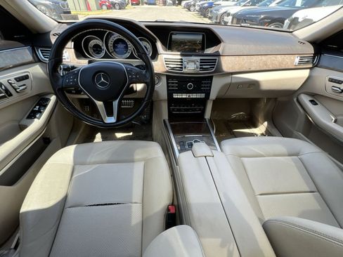 Used 2016 Mercedes-Benz E 350 Sedan image 24