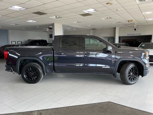 Used 2022 GMC Sierra 1500 Elevation image 9