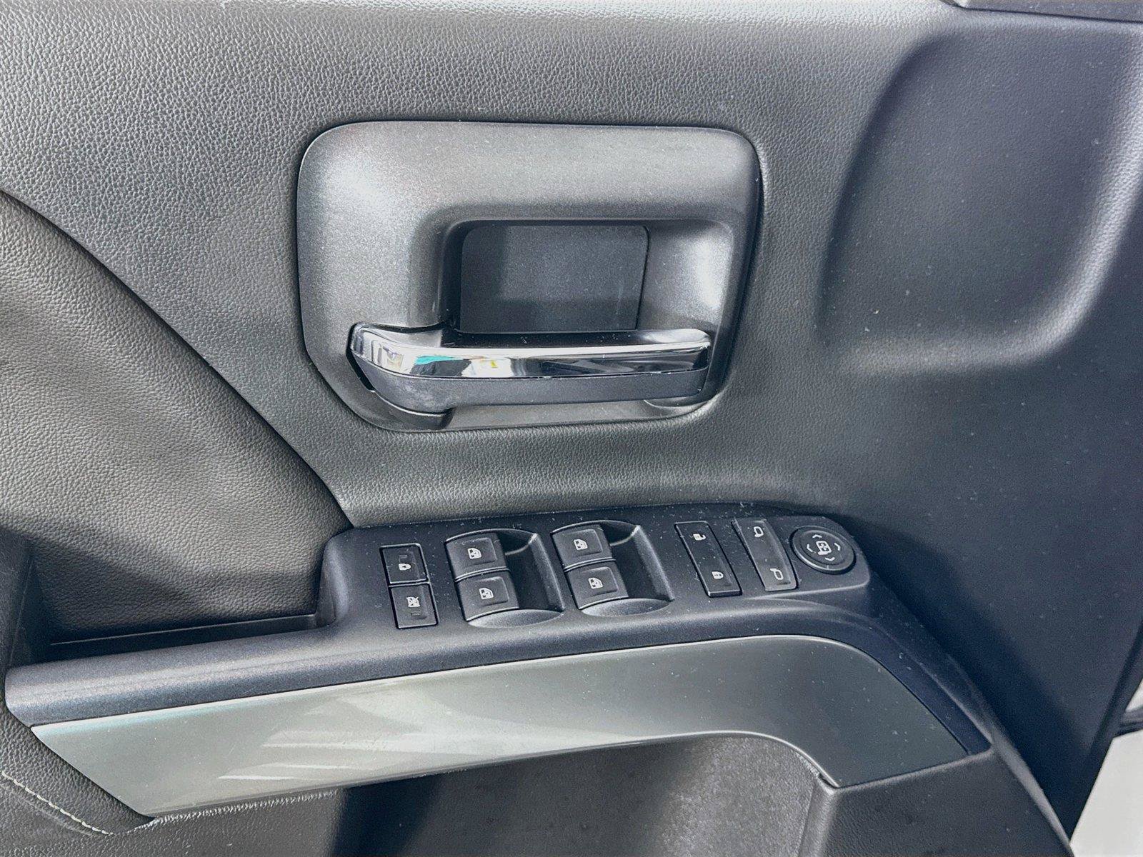 Used 2018 Chevrolet Silverado 1500 LT w/ All Star Edition AWD/4WD image 8