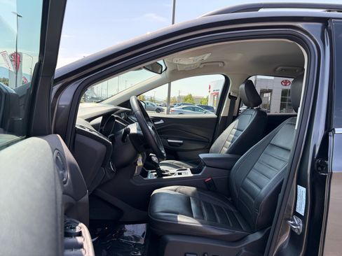 Used 2018 Ford Escape SEL w/ Ford Safe & Smart Package AWD/4WD image 11