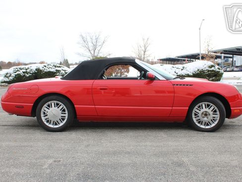 Used 2002 Ford Thunderbird image 13
