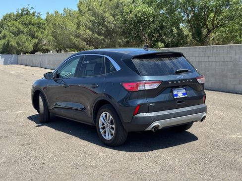 Used 2022 Ford Escape SE FWD image 6
