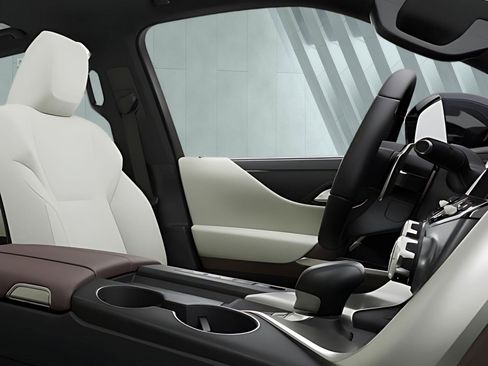 New 2026 Lexus LX 700h Luxury AWD/4WD image 2