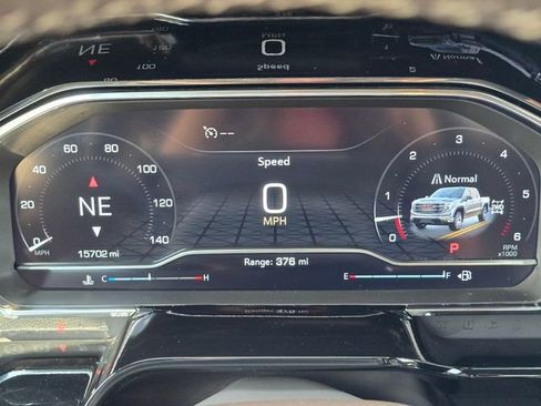 Used 2024 GMC Sierra 1500 SLT w/ SLT Premium Plus Package AWD/4WD image 29