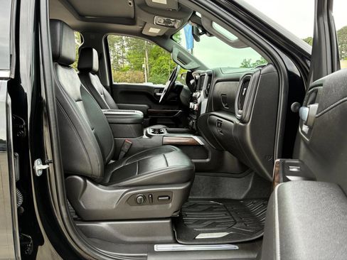 Used 2021 GMC Sierra 1500 SLT w/ SLT Convenience Package AWD/4WD image 16