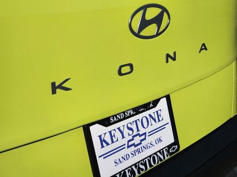 Used 2024 Hyundai Kona SEL w/ Convenience Package FWD image 11