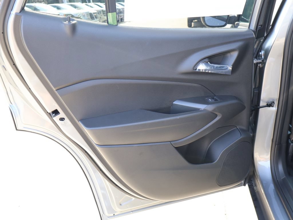 New 2026 Chevrolet Trax LS w/ LS Convenience Package FWD image 22