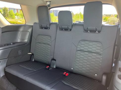 Used 2026 Nissan Pathfinder SV AWD/4WD image 11