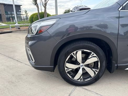 Used 2020 Subaru Forester Touring AWD/4WD image 2