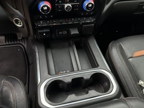Used 2023 GMC Sierra 2500 AT4 w/ AT4 Premium Plus Package AWD/4WD image 24