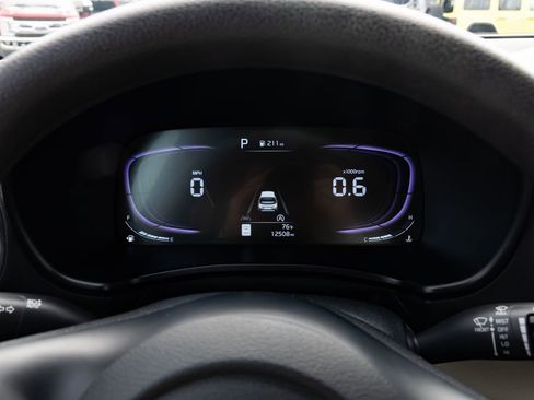 Used 2024 Kia Soul LX FWD image 12