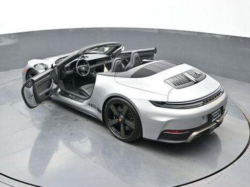 Certified 2026 Porsche 911 Carrera GTS RWD image 28