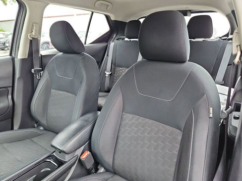 Used 2024 Nissan Kicks SV image 22