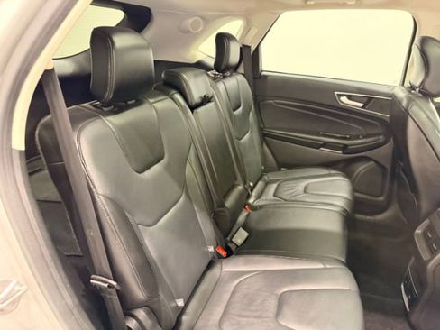 Used 2018 Ford Edge Titanium w/ Technology Package image 47