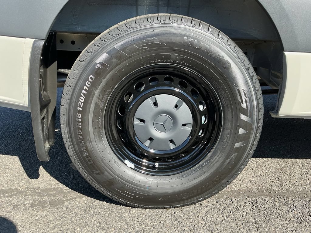 New 2026 Mercedes-Benz Sprinter 2500 image 8