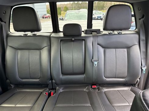 Used 2014 Ford F150 Lariat w/ Equipment Group 502A Luxury AWD/4WD image 14