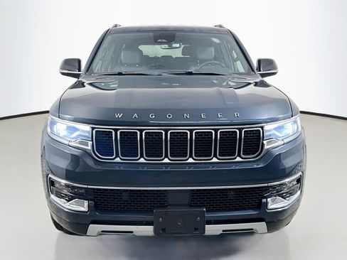 Used 2024 Jeep Wagoneer Series II w/ Flexible Seating Group RWD image 2