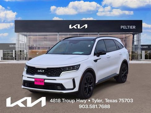 Certified 2023 Kia Sorento SX FWD image 3