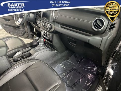 Used 2020 Jeep Gladiator Overland w/ Popular Equipment Package image 27