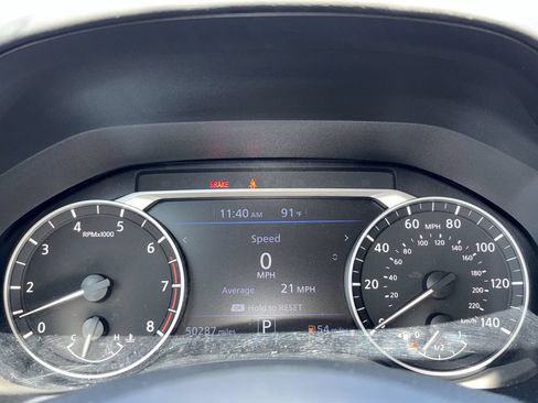 Used 2024 Nissan Altima 2.5 SR FWD image 19