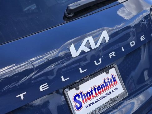 New 2025 Kia Telluride EX w/ EX Captain's Chair Package image 8