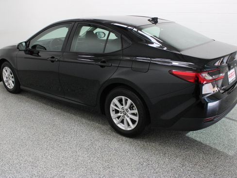 Used 2025 Toyota Camry LE FWD image 9