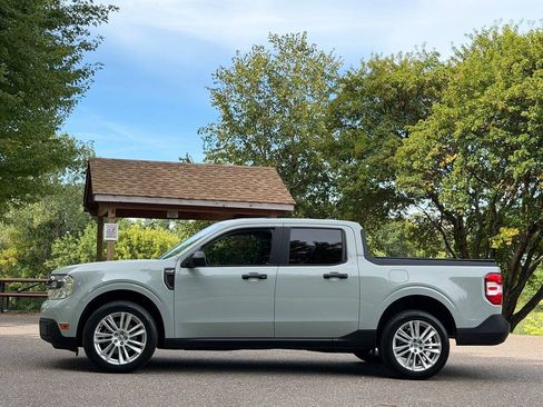 Used 2024 Ford Maverick XLT FWD image 2