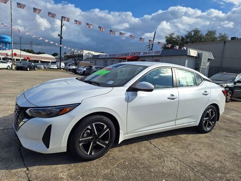 Used 2025 Nissan Sentra SV w/ All-Weather Package image 9