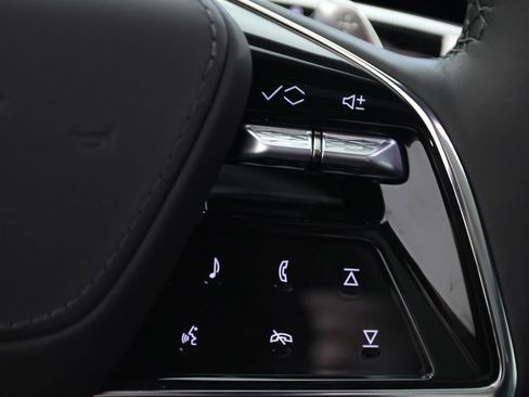Used 2026 Cadillac Escalade Platinum Sport w/ LPO, ONYX Package AWD/4WD image 27