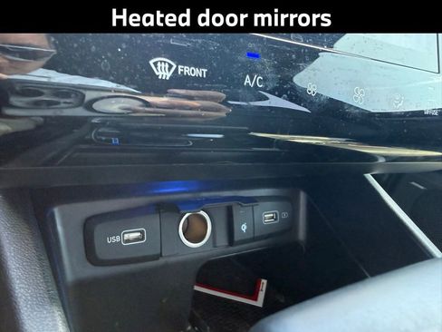 Used 2022 Hyundai Santa Cruz Limited image 16