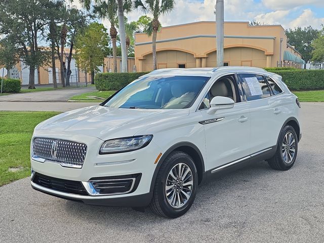 Used 2020 Lincoln Nautilus FWD w/ Equipment Group 101A image 2