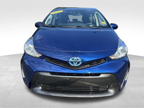 Used 2017 Toyota Prius V Three FWD image 9