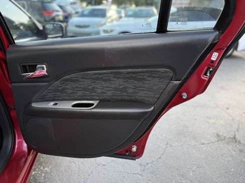 Used 2012 Ford Fusion SE FWD image 21