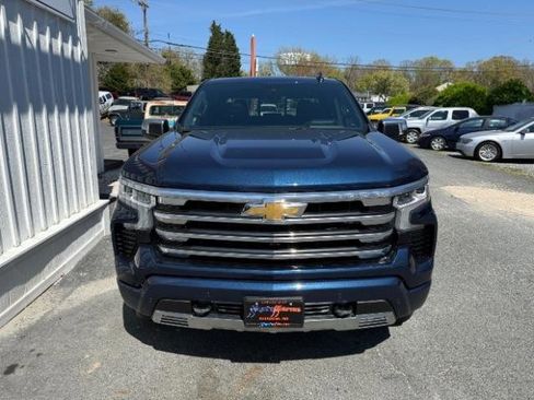 Used 2023 Chevrolet Silverado 1500 High Country w/ High Country Premium Package image 16
