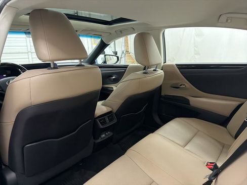 Used 2020 Lexus ES 350 w/ Premium Package image 20